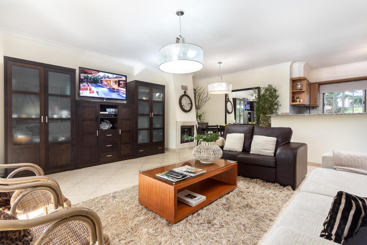 Decor N' Cozy Place For Families And Friends Guia  Exterior photo