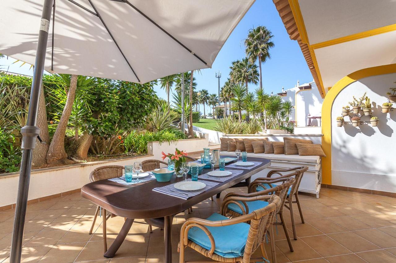 Decor N' Cozy Place For Families And Friends Guia  Exterior photo