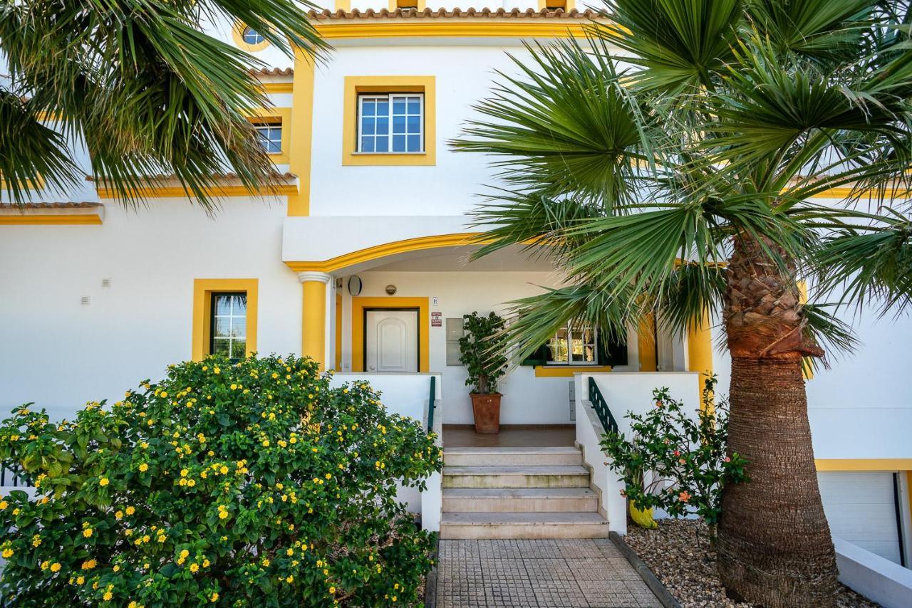 Decor N' Cozy Place For Families And Friends Guia  Exterior photo